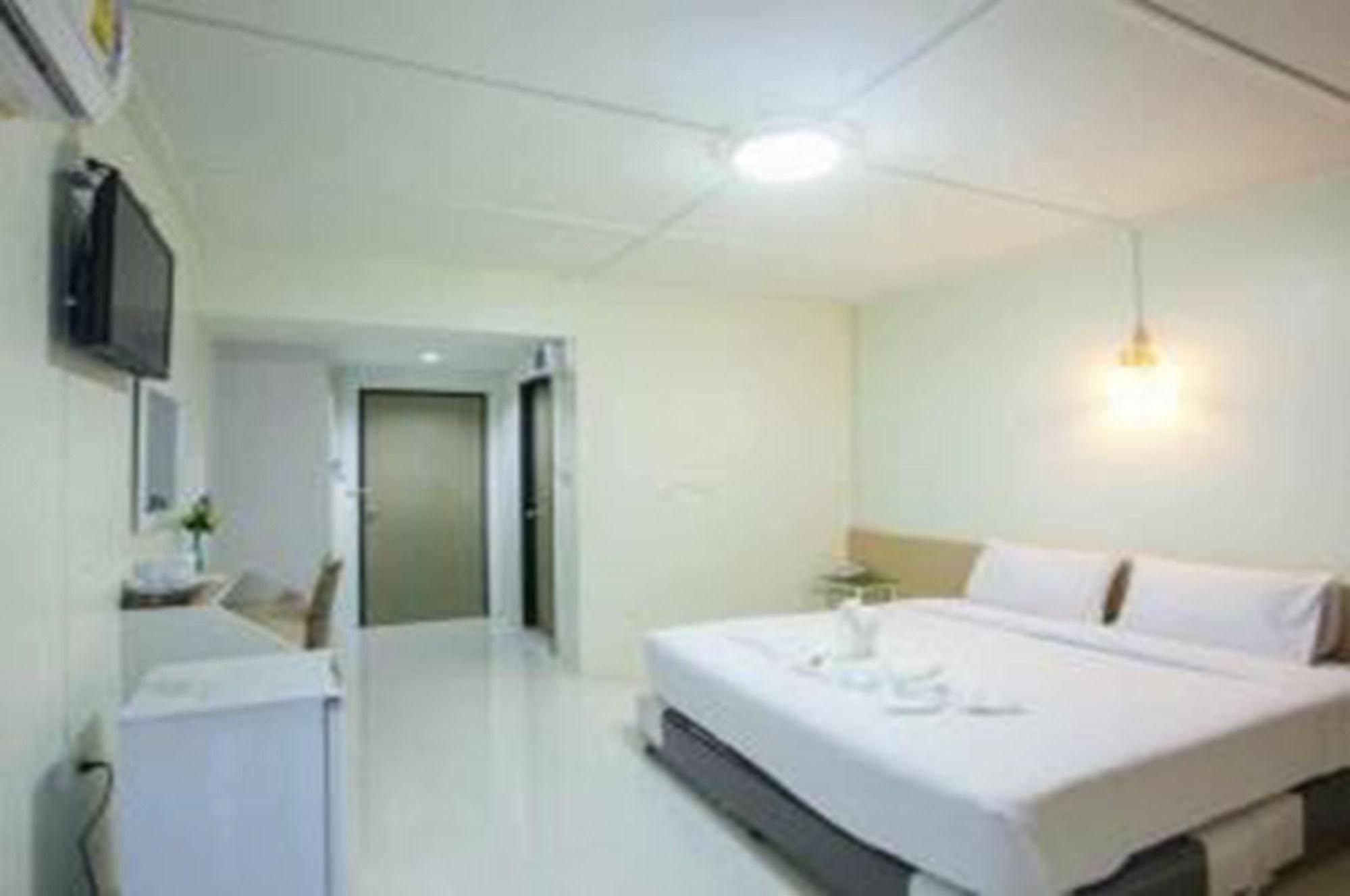 האט יאי The Train Hotel Hatyai מראה חיצוני תמונה